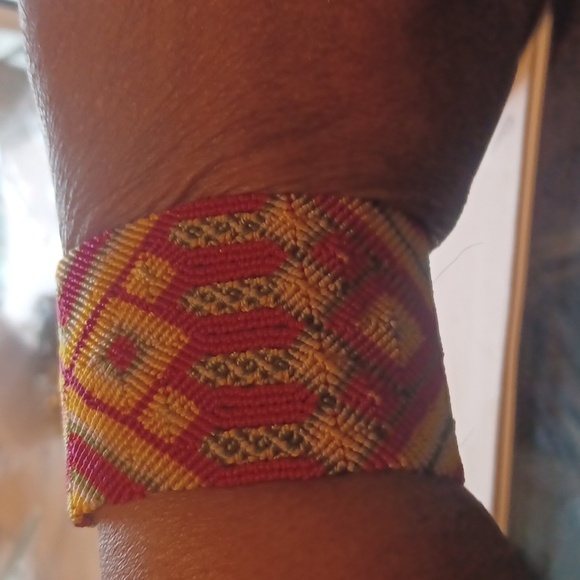 HANDMADE ARTESIAN/TRIBAL BRACELET - Picture 2 of 3